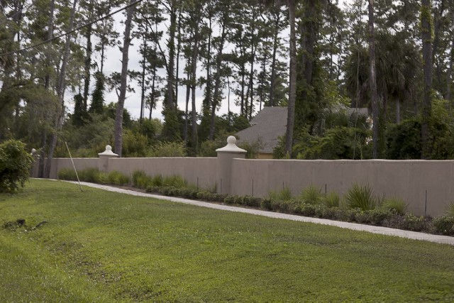 Custom Stucco Fence 001