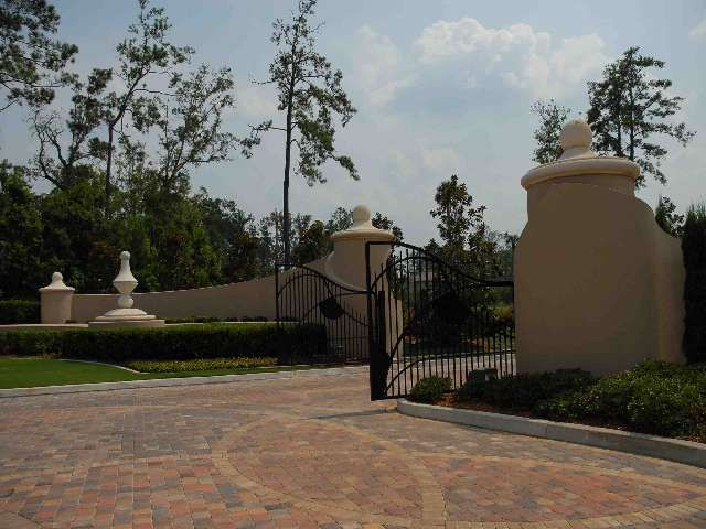 Custom Stucco Fence 004