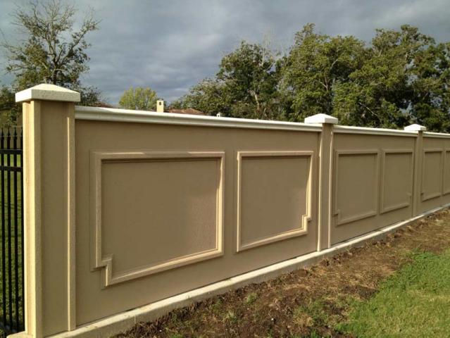 Custom Stucco Fence 033