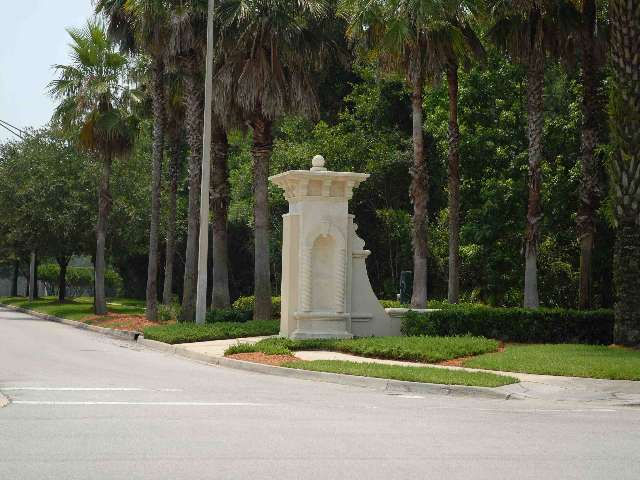 Custom Stucco Fence 006