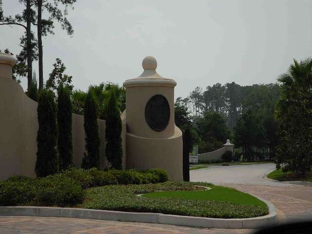 Custom Stucco Fence 012