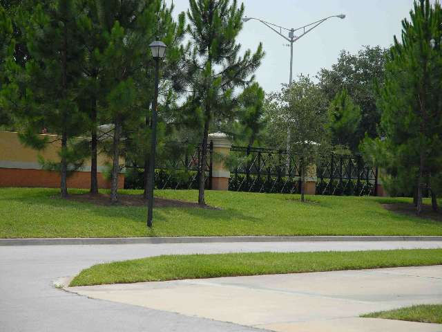 Custom Stucco Fence 010