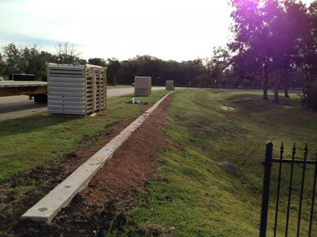 Custom Stucco Fence 032