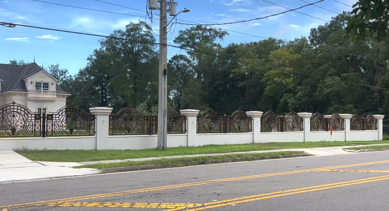 Custom Stucco Fence 045